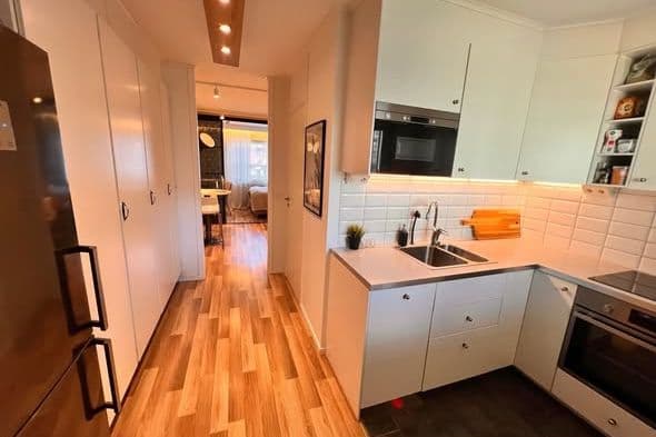 Möblerad 1:a nära Vasastan & KI