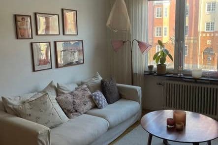 Mysig 1:a med sovalkov i Råsunda