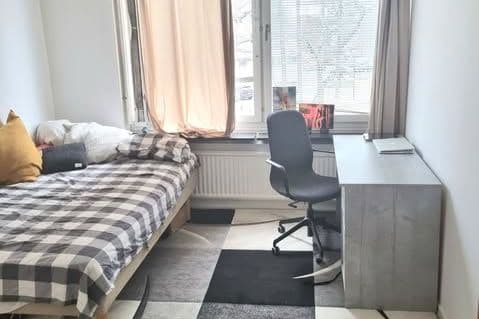 Lugnt rum i Bergshamra nära T-bana